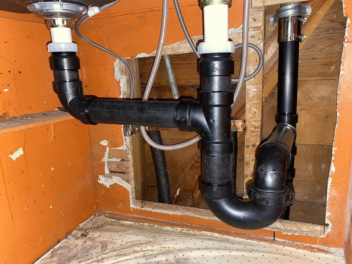 Professional Pipe Bursting equipment and tools on the job in Godley